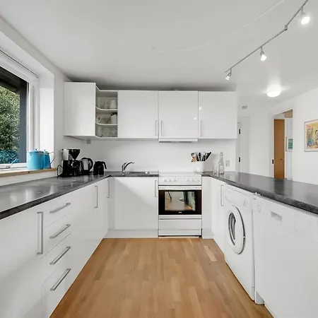 Aleida - 100m To The Fjord By Interhome *